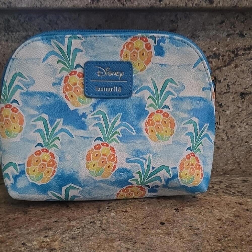 Loungefly Stich Makeup Bag - Picture 3 of 4